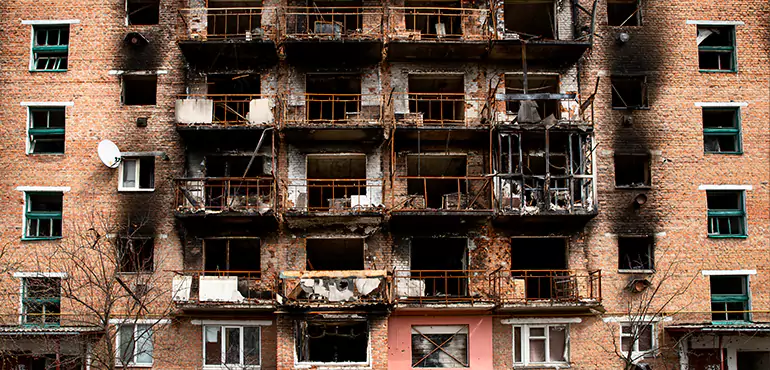 Why Homeowners Choose Us to Sell Their Distressed Homes in Manhattan